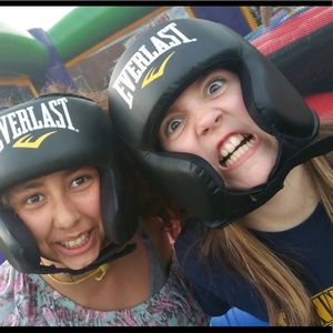 Meet your Posher, Kayla